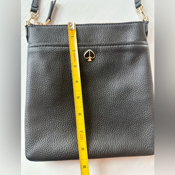 EUC!! Kate Spade ♠️ Black
Polly Small Swing Pack Cross Body! - Picture 7 of 8